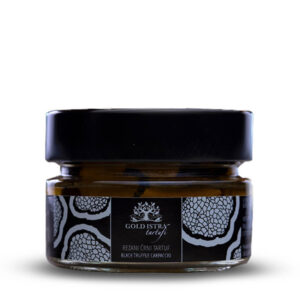 Rezani Črni Tartuf v Oljčnem Olju